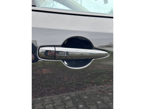 thumb-undefined