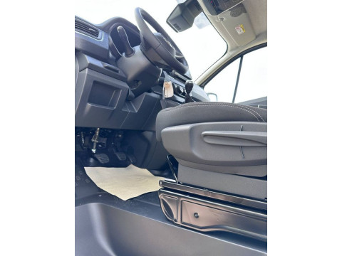 thumb-undefined