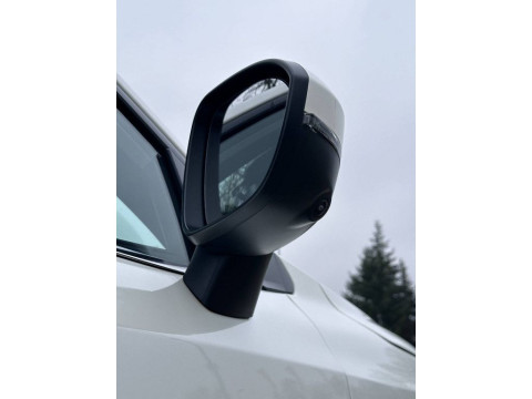 thumb-undefined
