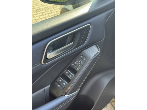 thumb-undefined
