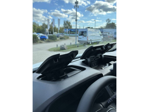 thumb-undefined