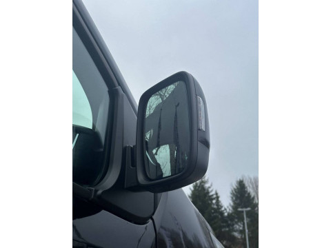thumb-undefined