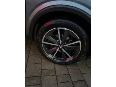 thumb-undefined