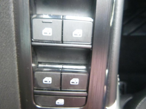 thumb-undefined