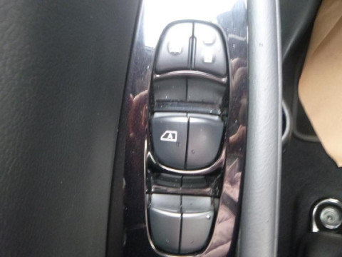 thumb-undefined