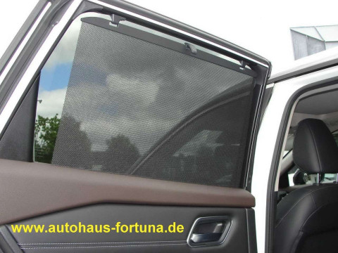 thumb-undefined
