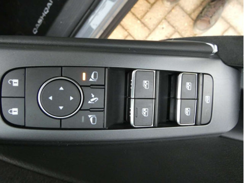 thumb-undefined