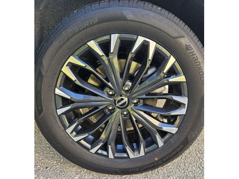 thumb-undefined