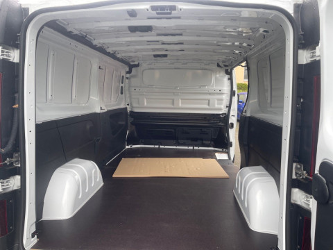 Ansicht 13 - Gebrauchtwagen Fahrzeug, Modell Primastar der Marke Nissan von Verkäufer Autohaus Wegener Berlin GmbH - Filiale Spandau