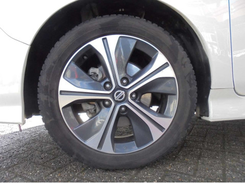 thumb-undefined