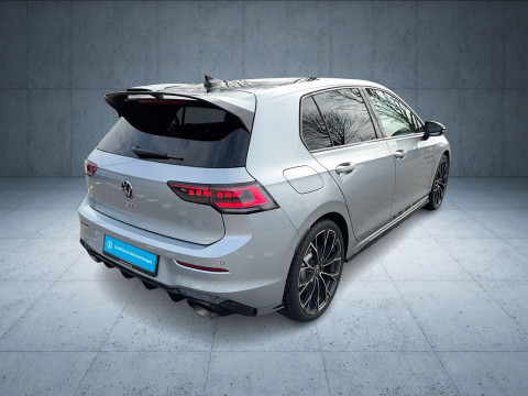 Volkswagen - Golf GTI