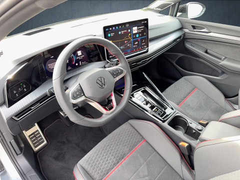 Volkswagen - Golf GTI