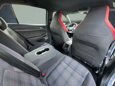 Volkswagen - Golf GTI