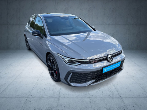 Volkswagen - Golf GTI