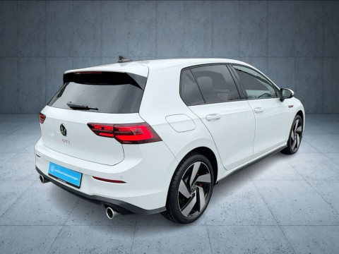 Volkswagen - Golf GTI