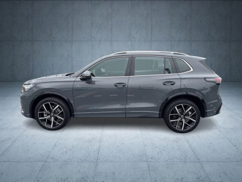 Volkswagen Tiguan - Tiguan R-Line 2.0 TDI 4M AHK/HDMatrix/Pano/H&K/2