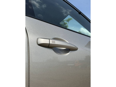 thumb-undefined