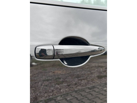 thumb-undefined