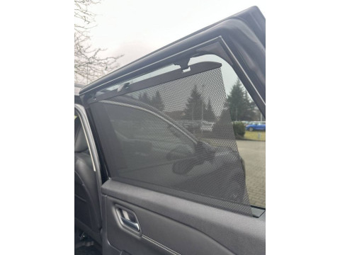 thumb-undefined