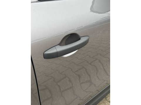 thumb-undefined