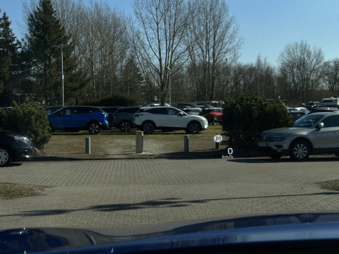 thumb-undefined