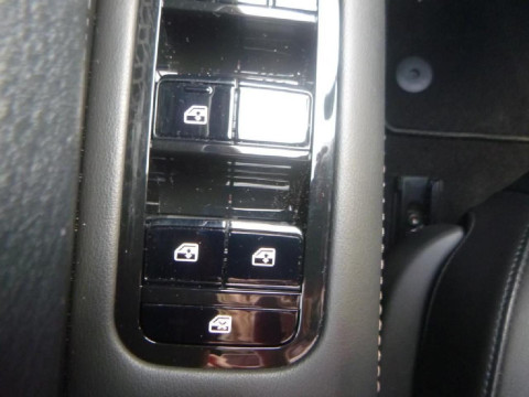 thumb-undefined
