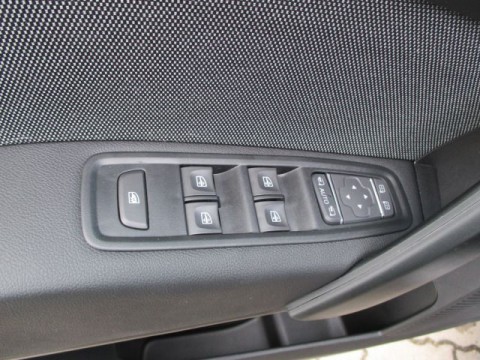 thumb-undefined