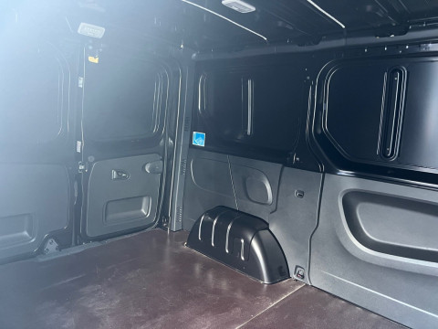 Ansicht 19 - Gebrauchtwagen Fahrzeug, Modell Primastar der Marke Nissan von Verkäufer C. Thomsen GmbH