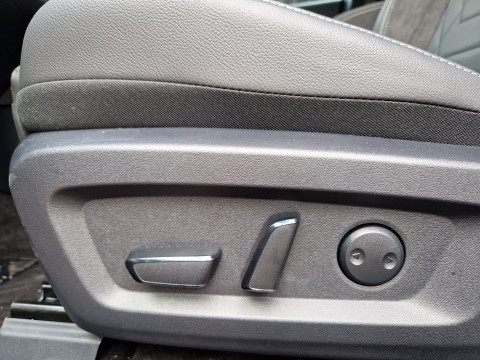 thumb-undefined