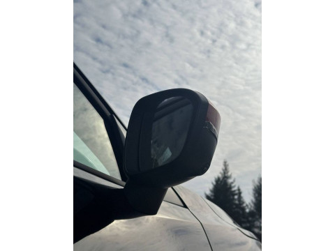 thumb-undefined