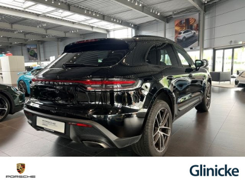 Porsche - Macan