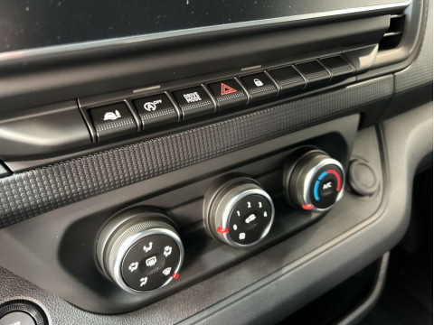 Ansicht 17 - Neuwagen Fahrzeug, Modell Primastar der Marke Nissan von Verkäufer Autohaus am Handweiser GmbH