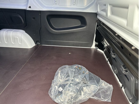 Ansicht 6 - Gebrauchtwagen Fahrzeug, Modell Primastar der Marke Nissan von Verkäufer Autohaus am Handweiser GmbH