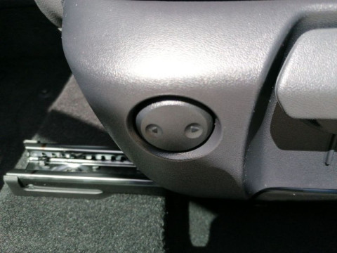 thumb-undefined