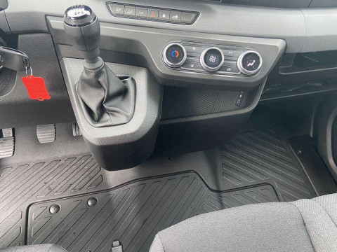 Ansicht 7 - Gebrauchtwagen Fahrzeug, Modell Interstar der Marke Nissan von Verkäufer Auto Emotion GmbH & Co. KG