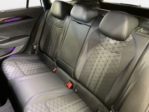 Volkswagen - Passat Variant