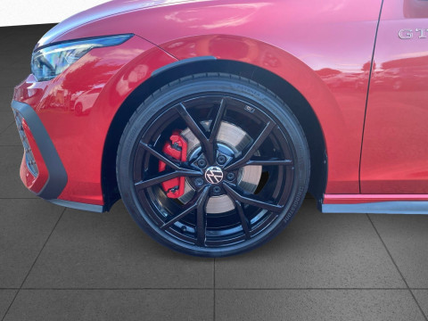 Volkswagen - Golf GTI