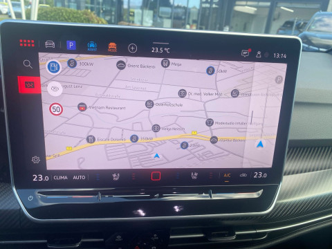 Volkswagen - Golf GTI