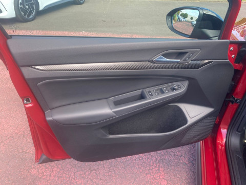 Volkswagen - Golf GTI