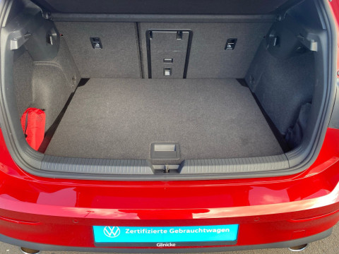 Volkswagen - Golf GTI