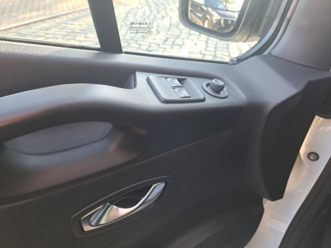 thumb-undefined