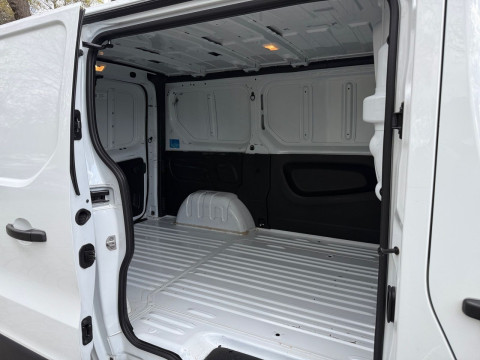 Ansicht 11 - Gebrauchtwagen Fahrzeug, Modell NV300 der Marke Nissan von Verkäufer Autohaus Wegener Berlin GmbH - Filiale Spandau