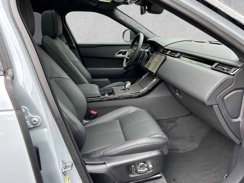 Land Rover - Range Rover Velar