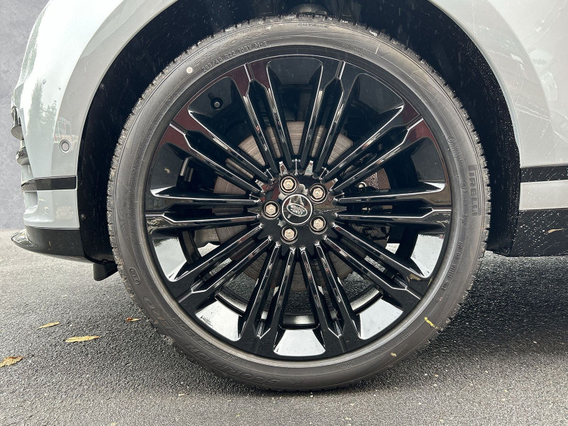 Land Rover - Range Rover Velar