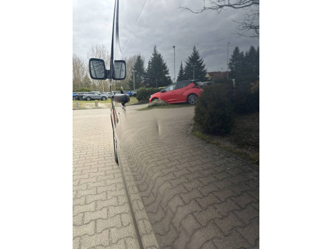 thumb-undefined