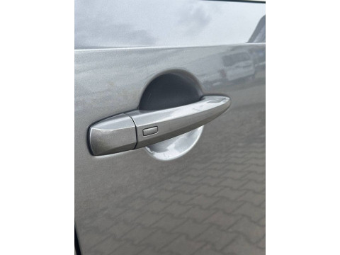 thumb-undefined