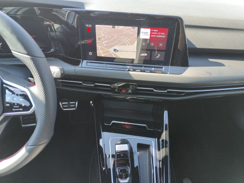 Volkswagen - Golf GTI