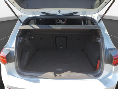 Volkswagen - Golf GTI