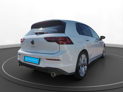 Volkswagen - Golf GTI