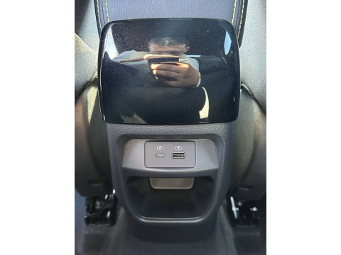 thumb-undefined